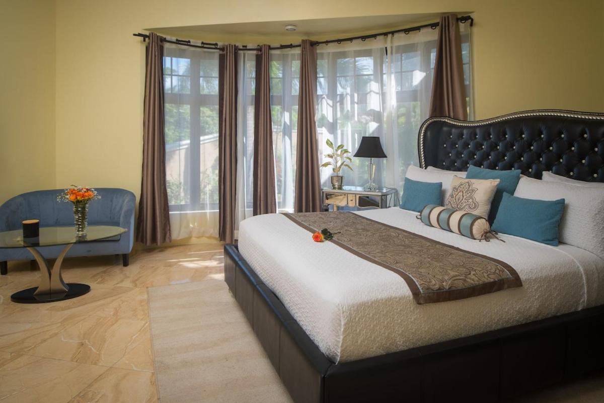 Villa Mimosa Jamaica Exclusive Luxury Stay- Resort Vibe Discovery Bay Eksteriør billede